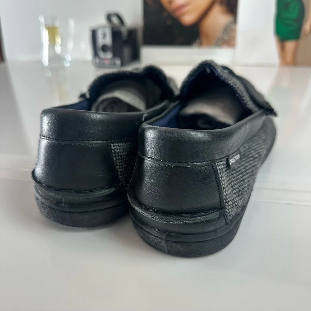 Cole Haan Men’s Penny Loafers Textured Gray · Black LeatherClassic Smart Casual